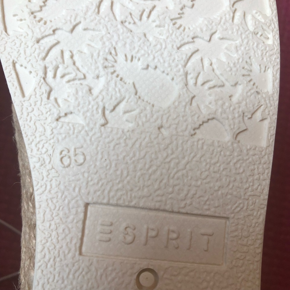 🌸 Esprit Espadrille Style Slip On Sneaker 🌸 - Picture 9 of 16